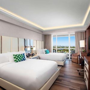 Quitinete com cama grande